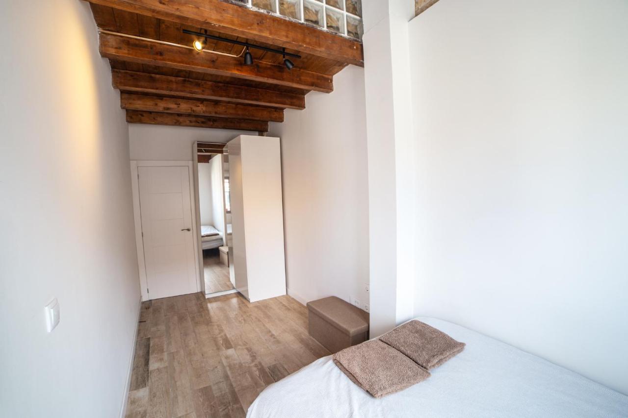 Maritime House * Valenza